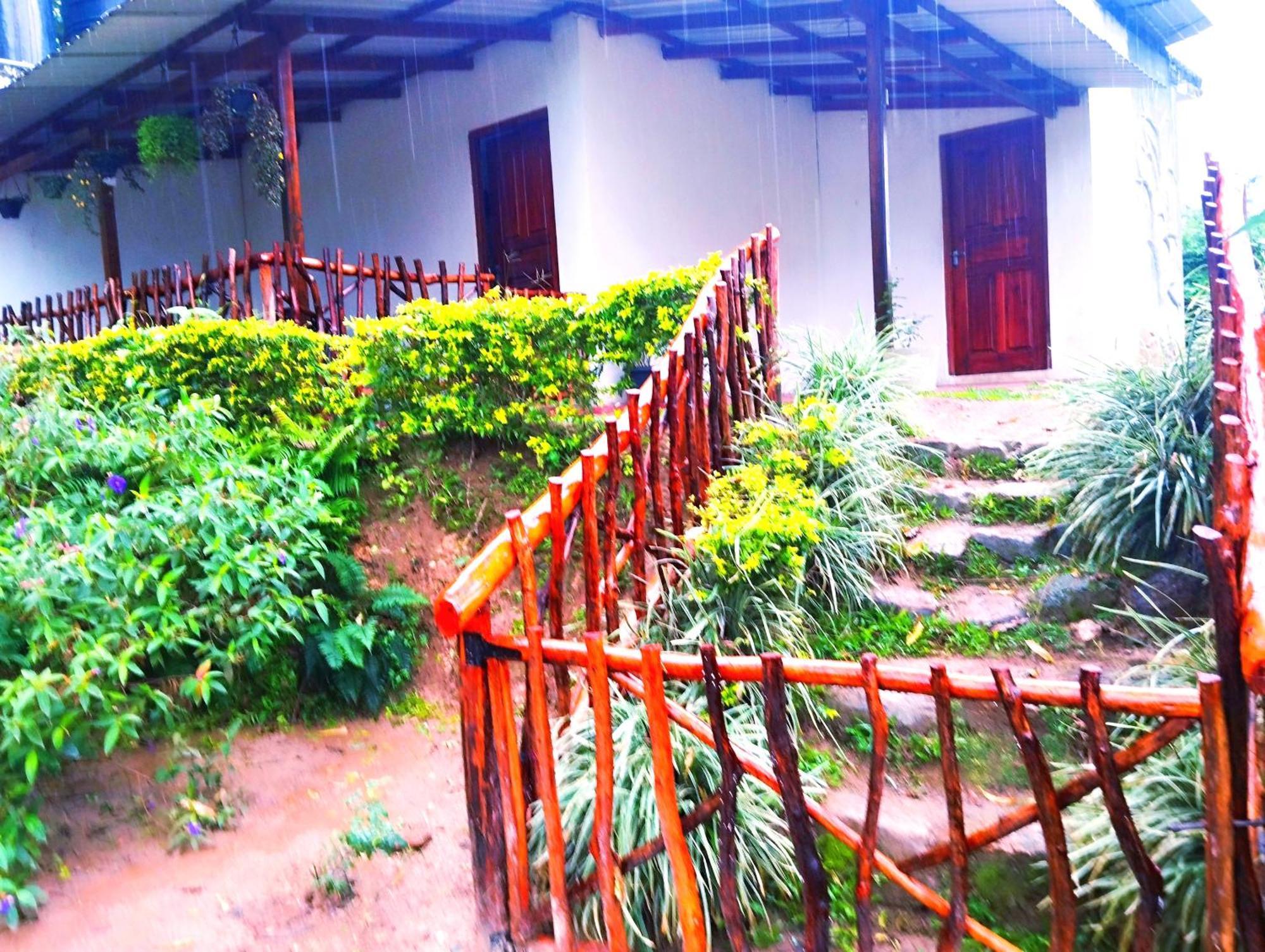 Ella Hotel Upper Hill Exterior foto